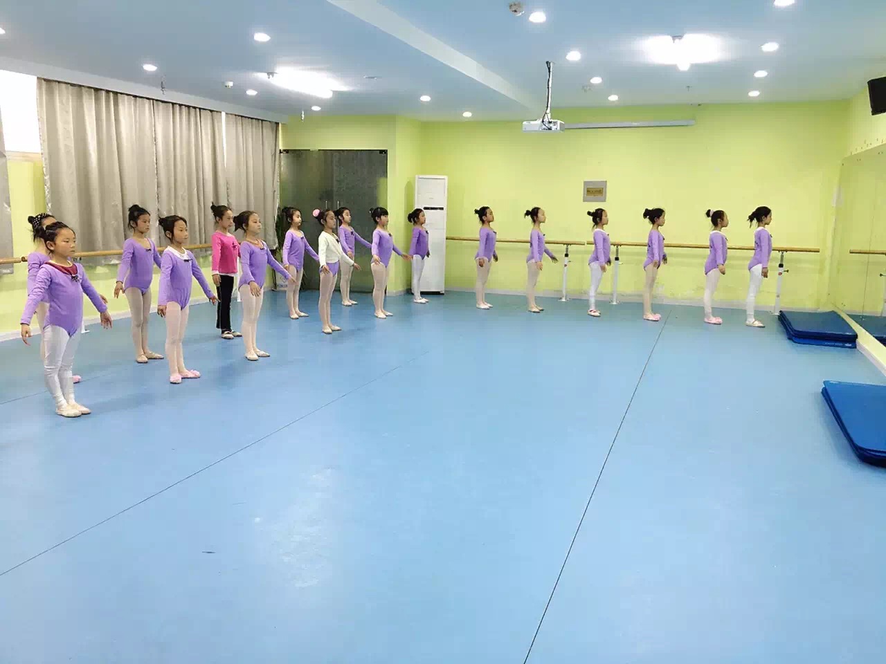 舞动童心绽放风采｜师范学院（特殊教育学院）“幼儿舞蹈表演”技能竞赛圆满落幕(图1)
